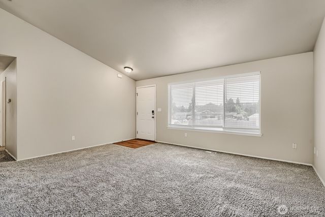 13004 8th Avenue E, Tacoma, WA 98445