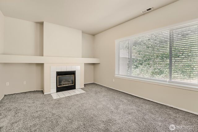 13004 8th Avenue E, Tacoma, WA 98445