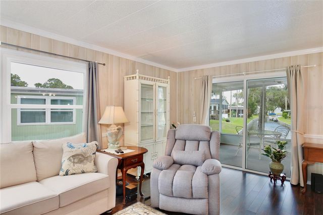 105 CANAL VIEW, Eustis, FL 32726