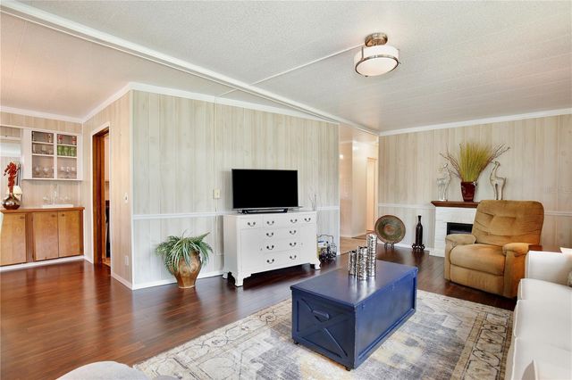105 CANAL VIEW, Eustis, FL 32726