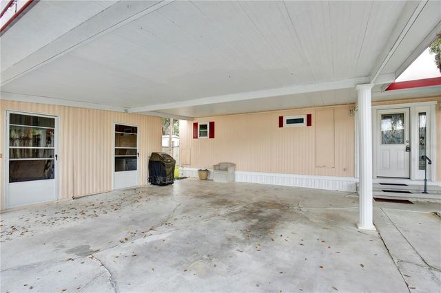 105 CANAL VIEW, Eustis, FL 32726