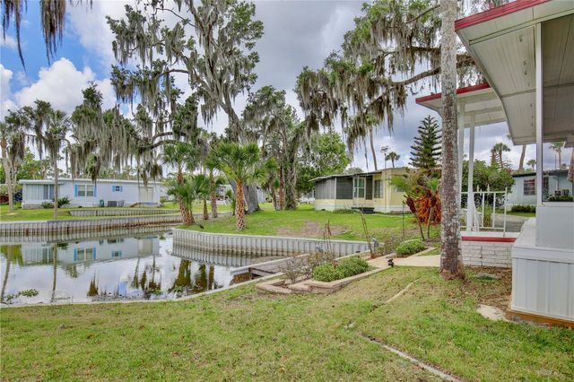 105 CANAL VIEW, Eustis, FL 32726