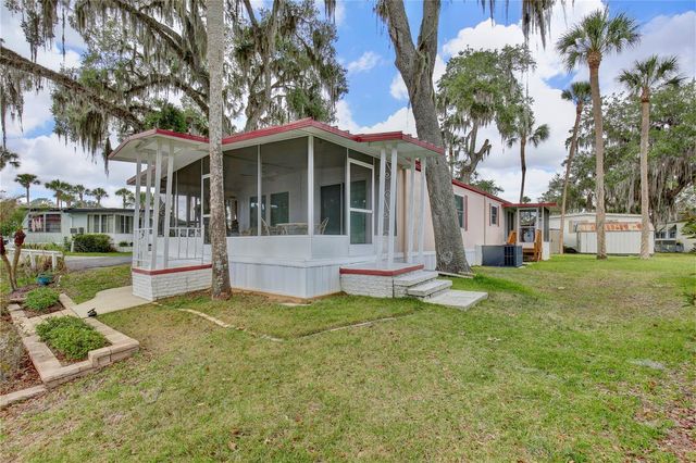 105 CANAL VIEW, Eustis, FL 32726