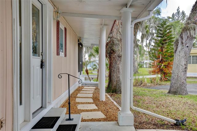 105 CANAL VIEW, Eustis, FL 32726