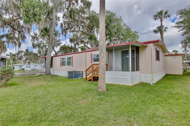 105 CANAL VIEW, Eustis, FL 32726