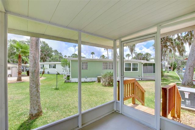 105 CANAL VIEW, Eustis, FL 32726