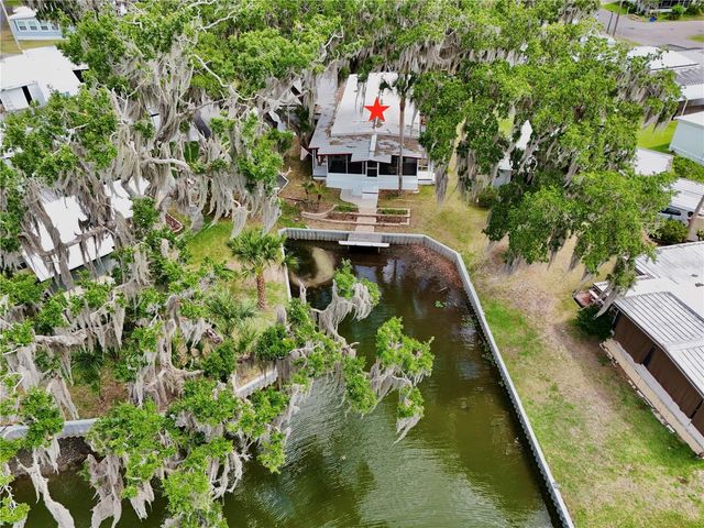 105 CANAL VIEW, Eustis, FL 32726
