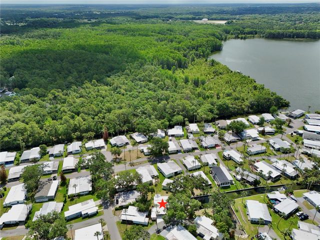 105 CANAL VIEW, Eustis, FL 32726