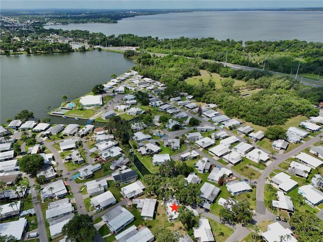 105 CANAL VIEW, Eustis, FL 32726