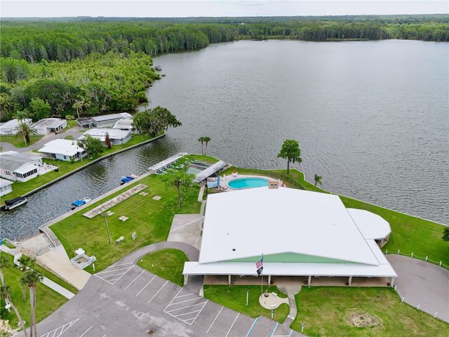 105 CANAL VIEW, Eustis, FL 32726