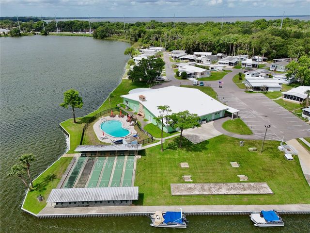 105 CANAL VIEW, Eustis, FL 32726