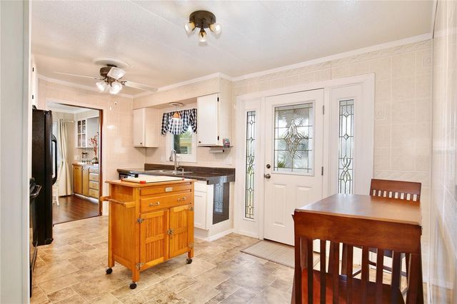 105 CANAL VIEW, Eustis, FL 32726