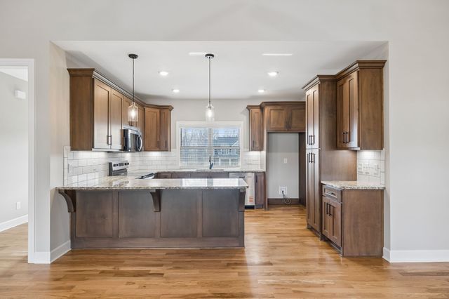 4155 Ironwood Dr, Greenbrier, TN 37073