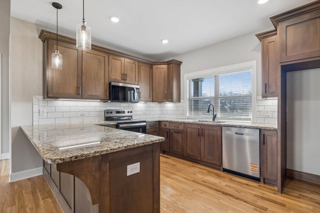 4155 Ironwood Dr, Greenbrier, TN 37073