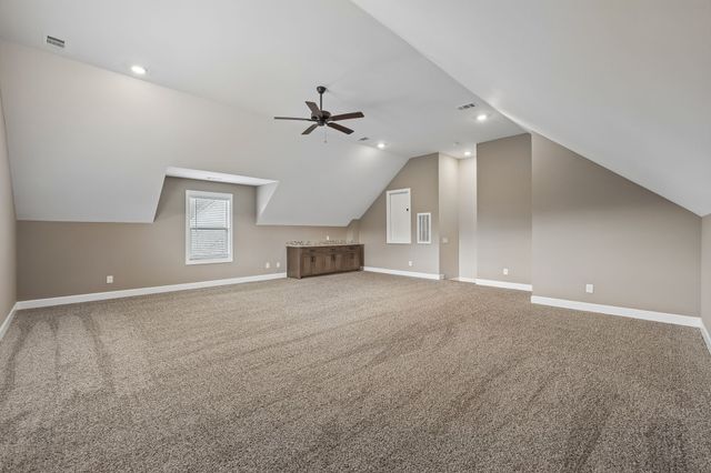 4155 Ironwood Dr, Greenbrier, TN 37073