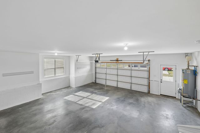 4155 Ironwood Dr, Greenbrier, TN 37073