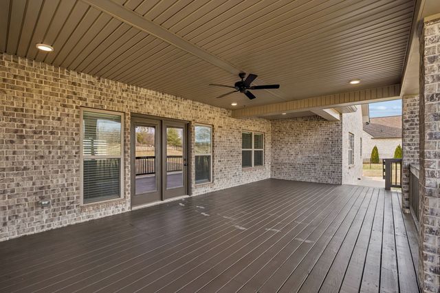 4155 Ironwood Dr, Greenbrier, TN 37073