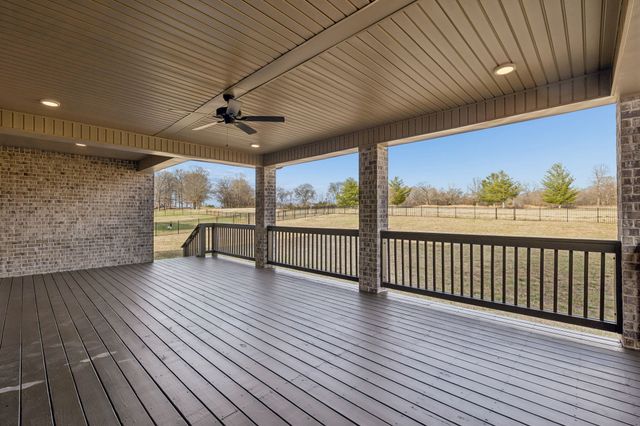 4155 Ironwood Dr, Greenbrier, TN 37073