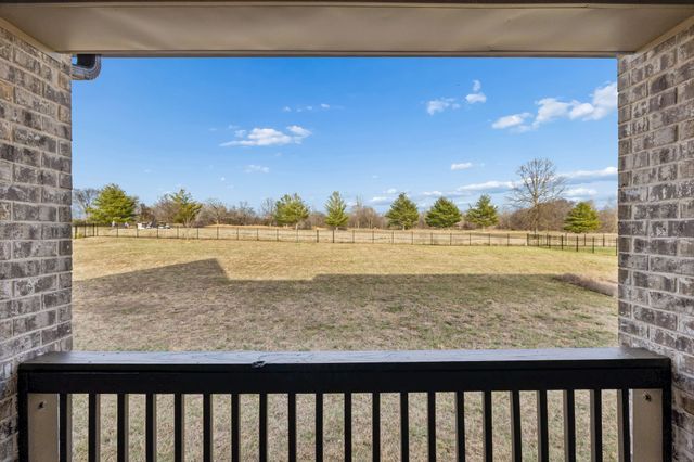 4155 Ironwood Dr, Greenbrier, TN 37073