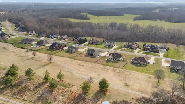 4155 Ironwood Dr, Greenbrier, TN 37073