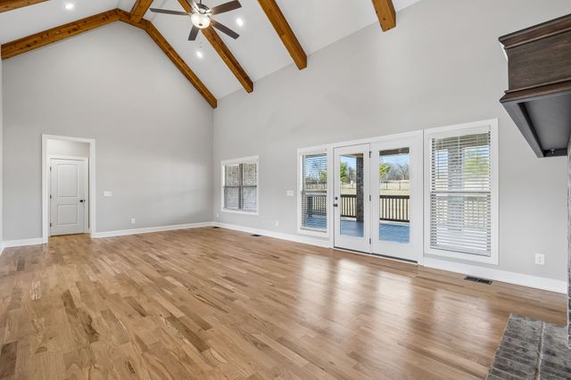 4155 Ironwood Dr, Greenbrier, TN 37073