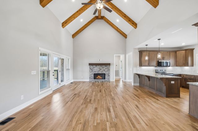 4155 Ironwood Dr, Greenbrier, TN 37073