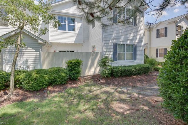 1523 Pucknall DR, Chesapeake, VA 23320