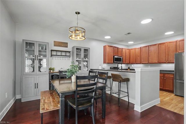 1523 Pucknall DR, Chesapeake, VA 23320