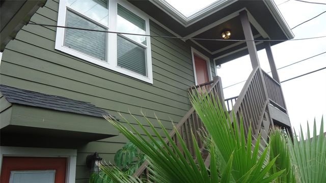 2710 Rosewood Street B, Houston, TX 77004