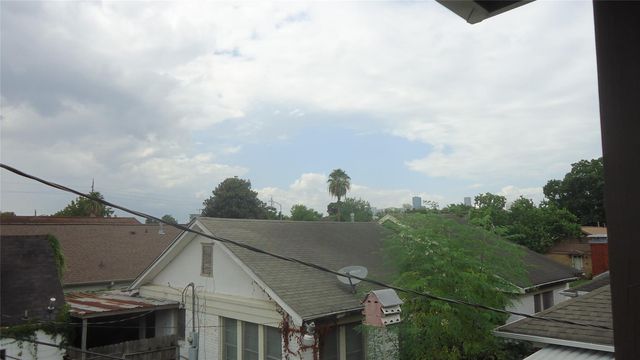 2710 Rosewood Street B, Houston, TX 77004