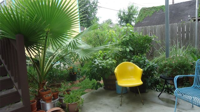 2710 Rosewood Street B, Houston, TX 77004