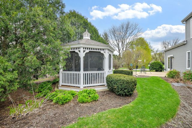 624 Joshua Court, Naperville, IL 60540