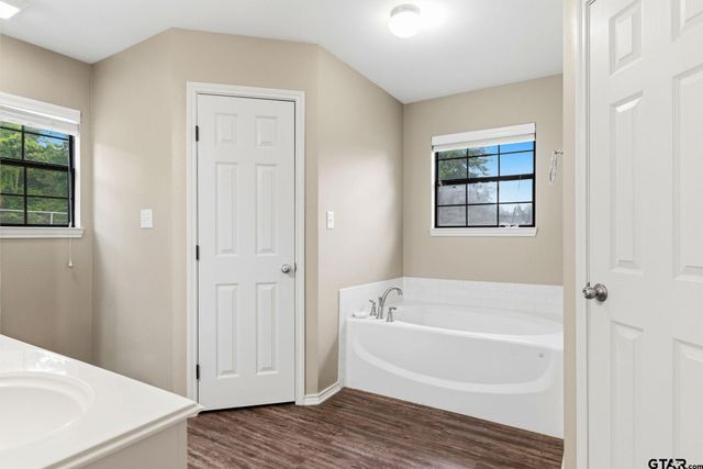 204 Connor St, Daingerfield, TX 75638