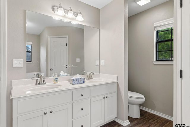 204 Connor St, Daingerfield, TX 75638