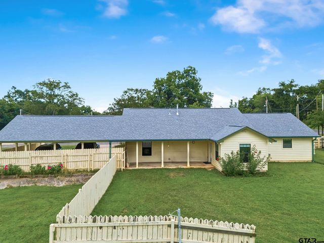204 Connor St, Daingerfield, TX 75638