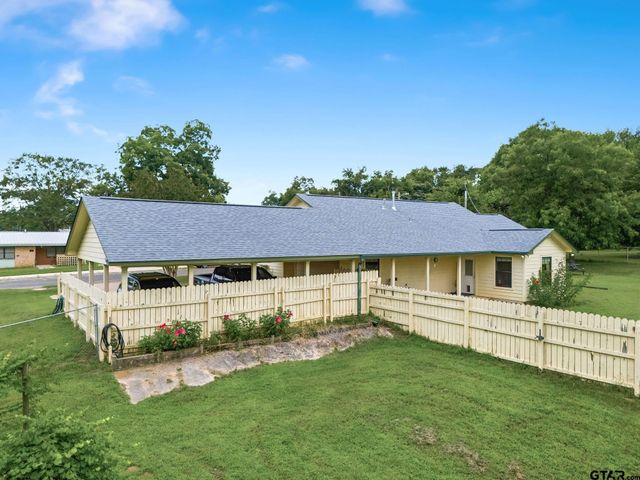 204 Connor St, Daingerfield, TX 75638
