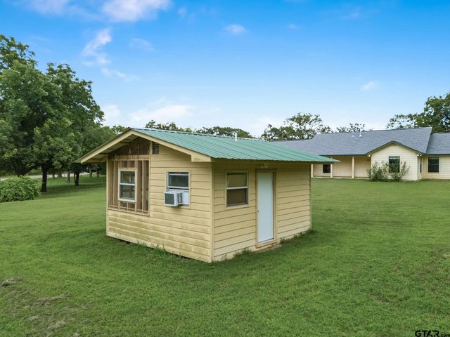 204 Connor St, Daingerfield, TX 75638