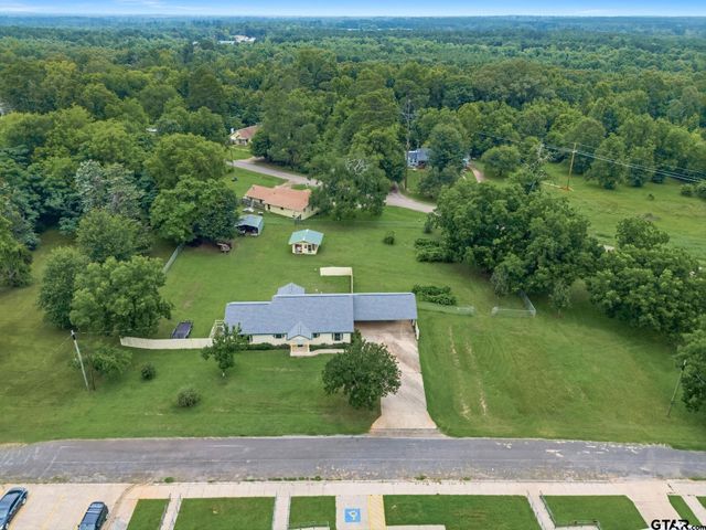 204 Connor St, Daingerfield, TX 75638