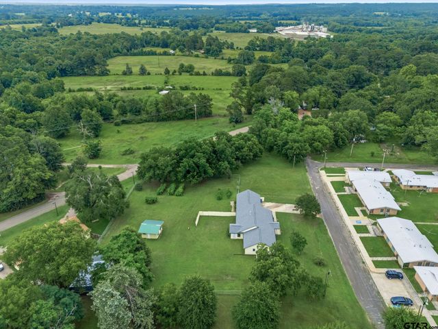 204 Connor St, Daingerfield, TX 75638