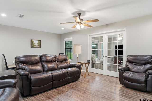 204 Connor St, Daingerfield, TX 75638
