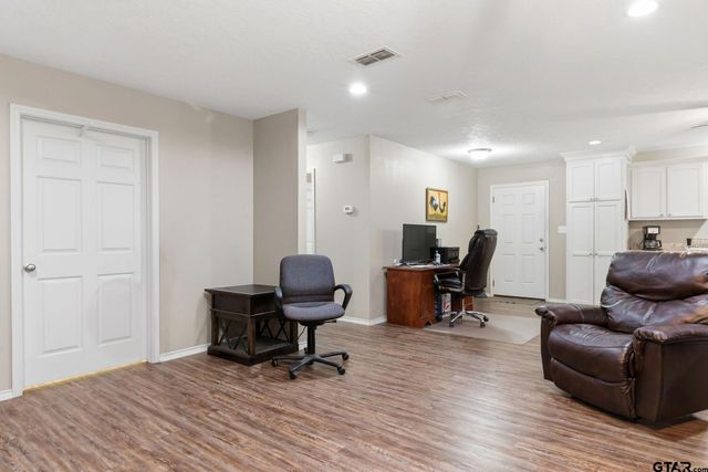 204 Connor St, Daingerfield, TX 75638