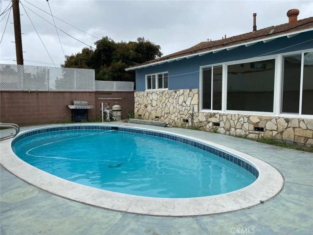9961 Richeon Ave, Downey, CA 90240