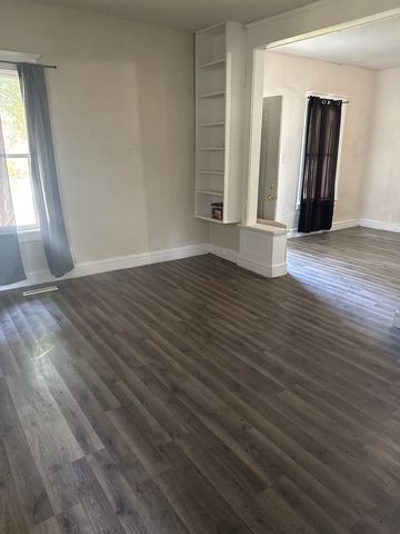 943 E Bourbonnais Street, Kankakee, IL 60901