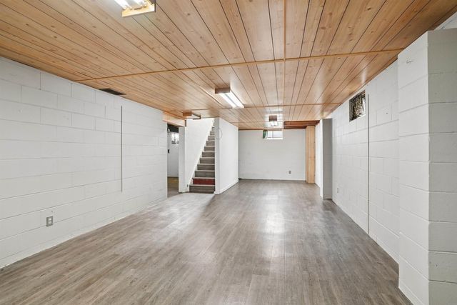 600 Evergreen Avenue, Waterloo, IA 50701