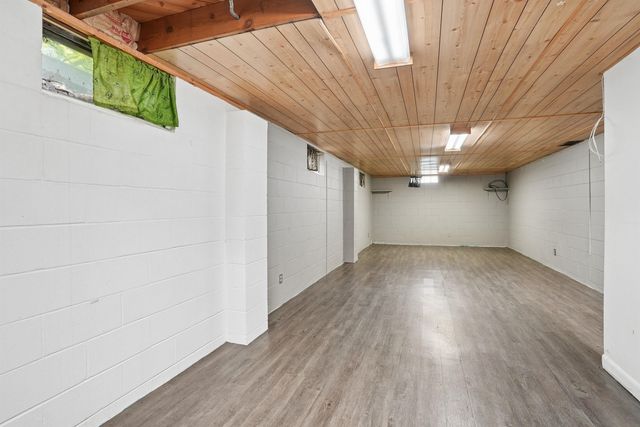 600 Evergreen Avenue, Waterloo, IA 50701