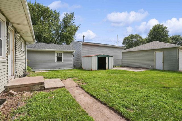 600 Evergreen Avenue, Waterloo, IA 50701