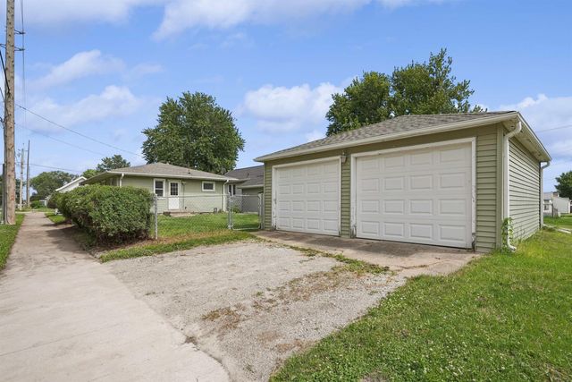 600 Evergreen Avenue, Waterloo, IA 50701
