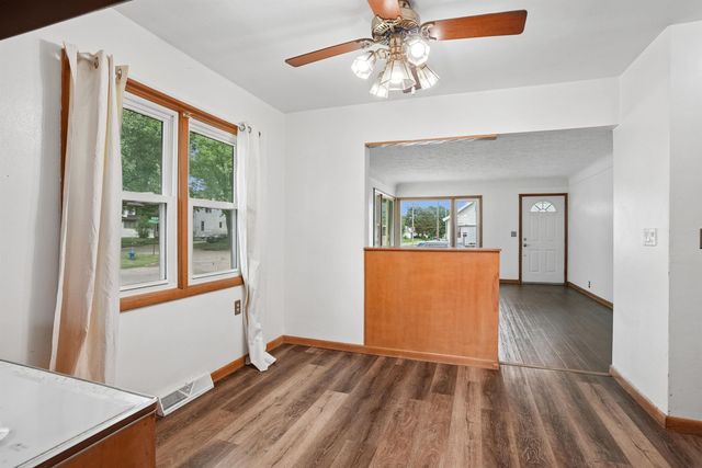 600 Evergreen Avenue, Waterloo, IA 50701