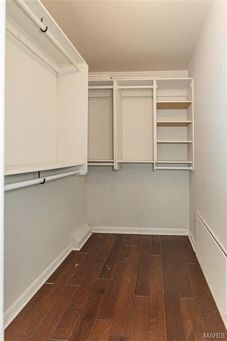 5 Delcrest Court 204, University City, MO 63124