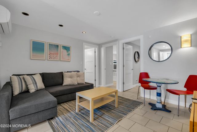 6 Danby Place, Point Pleasant Beach, NJ 08742